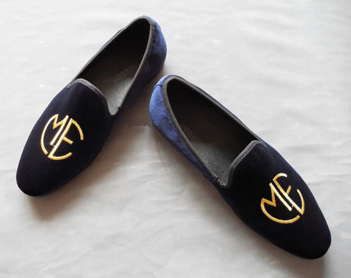 स्टाइलिश कढ़ाई पुरुषों नीले सूड Loafers, लालित्य / फैशन मखमल स्लिप पर जूते