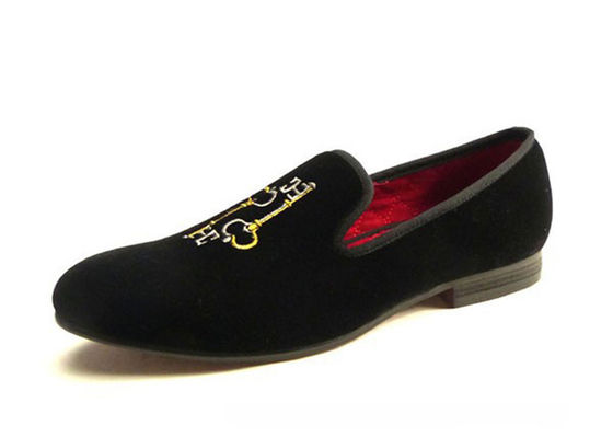 उच्च कारीगरी पुरुषों कढ़ाई loafers, टिकाऊ पुरुषों काले स्लिप पर जूते