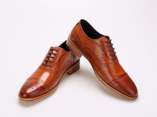 ब्रिटिश शैली हस्तनिर्मित पुरुष पोशाक जूते असली चमड़े ऑक्सफोर्ड Brogues औपचारिक जूते