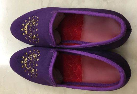 बैंगनी पुरुष मखमल स्लिप पर Loafers, पार्टी के लिए कढ़ाई पुरुष मखमल चप्पल