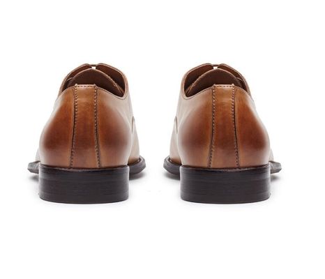 व्यापार/विवाह पुरुष पोशाक जूते बैल असली चमड़े के फीता ऊपर Brogues