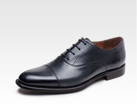 व्यापार/विवाह पुरुष पोशाक जूते बैल असली चमड़े के फीता ऊपर Brogues