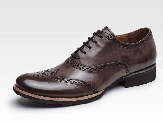 हस्तनिर्मित पुरुष चमड़े के Tassel Loafers, भोज पुरुष चमड़े के धूम्रपान चप्पल