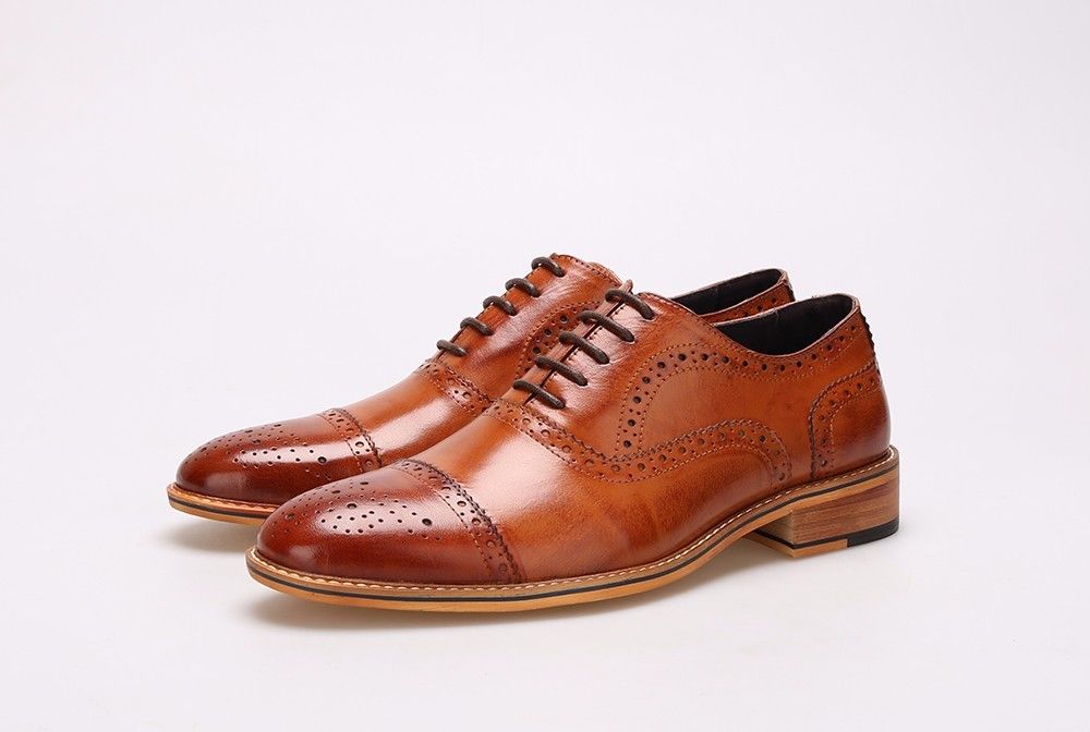 ब्रिटिश शैली हस्तनिर्मित पुरुष पोशाक जूते असली चमड़े ऑक्सफोर्ड Brogues औपचारिक जूते